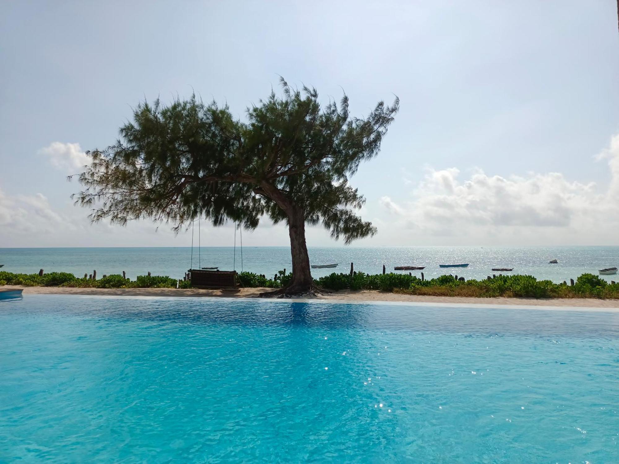 Belvedere Resort Джамбиани Екстериор снимка